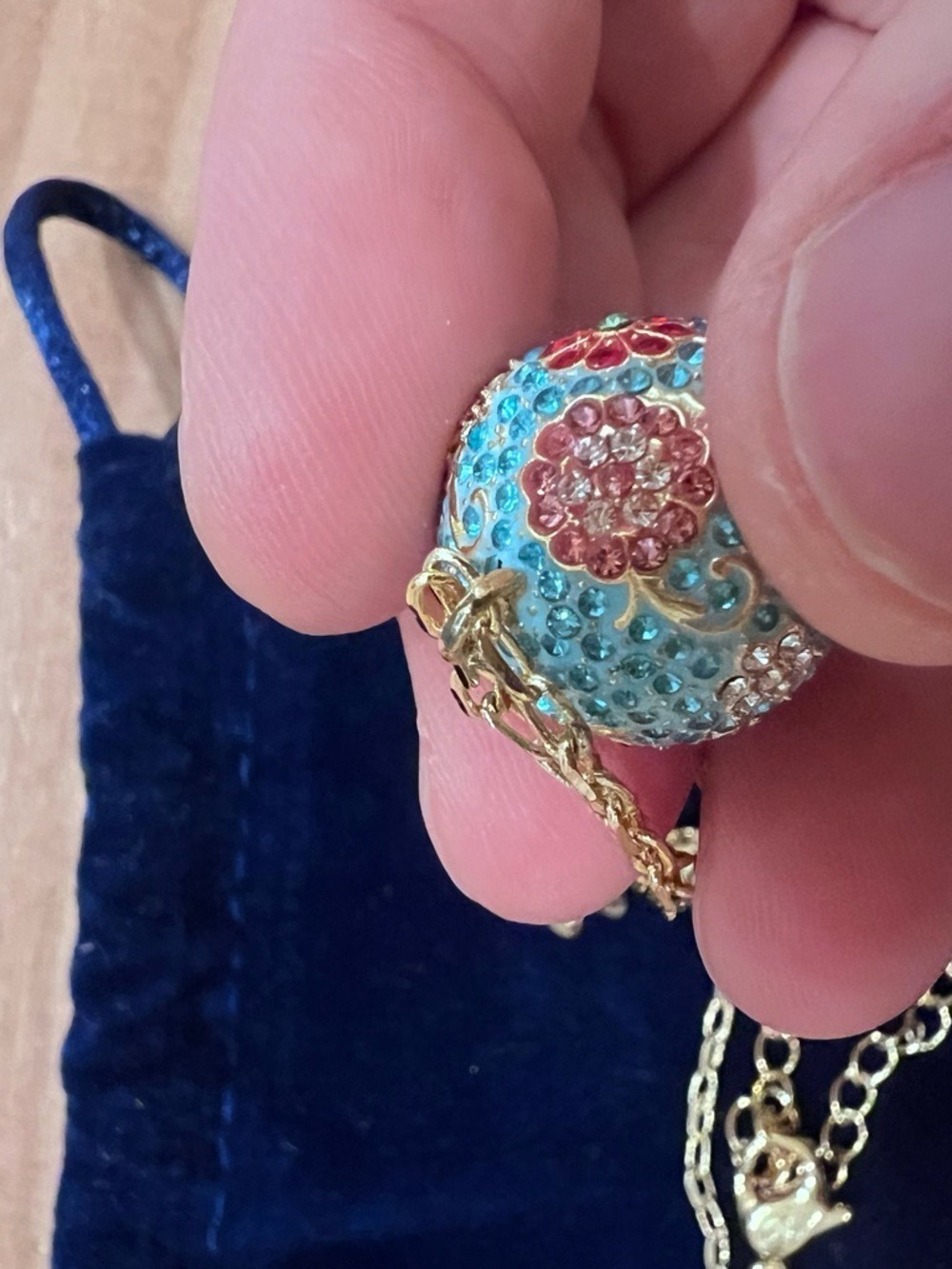 Swarovski Flower of Fortune Necklace Gold Tone Crystal Rare Asia Limit. New Year - Picture 7 of 7